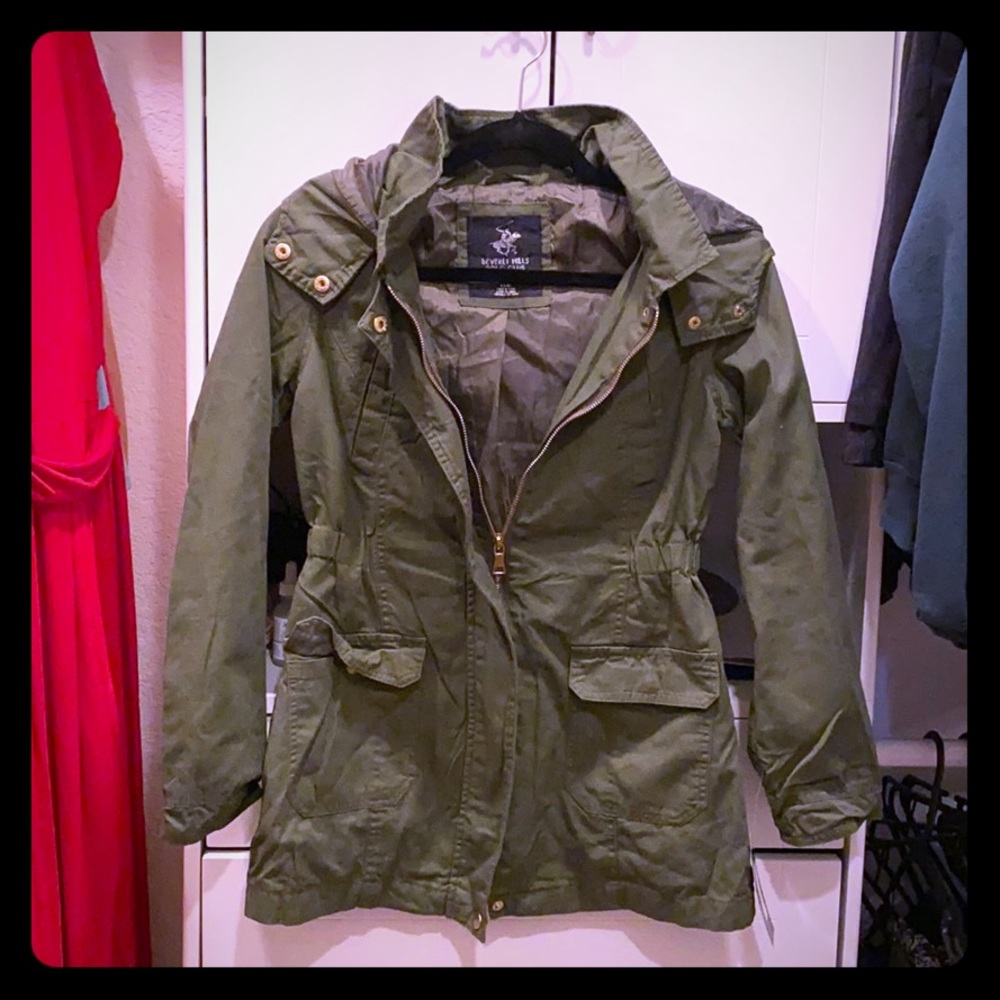 Cotton Anorak jacket/ Color is Olive